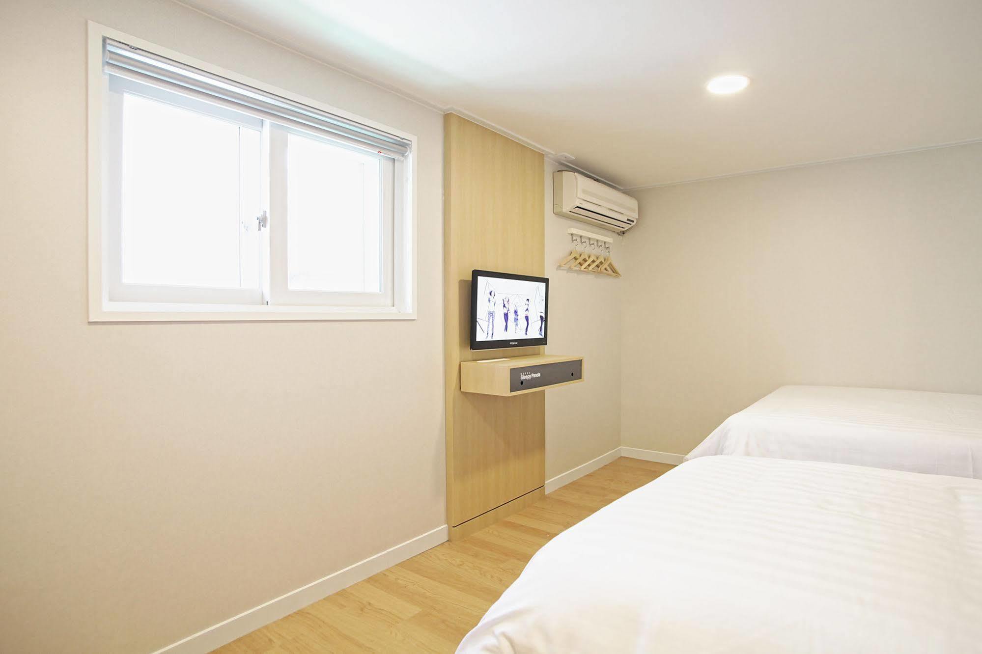 Hotel Sleepy Panda Streamwalk Seoul Jongno Exterior foto